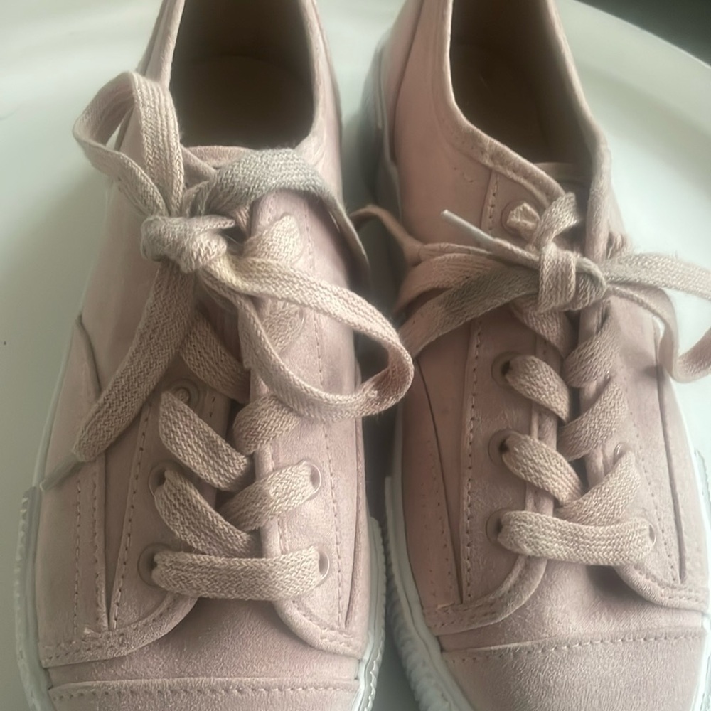 H &M by Divided NWOT Platform Sneakers - Picture 10 of 17